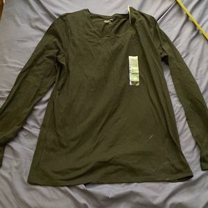 Womens No Boundaries black long sleeve shirt, NWT